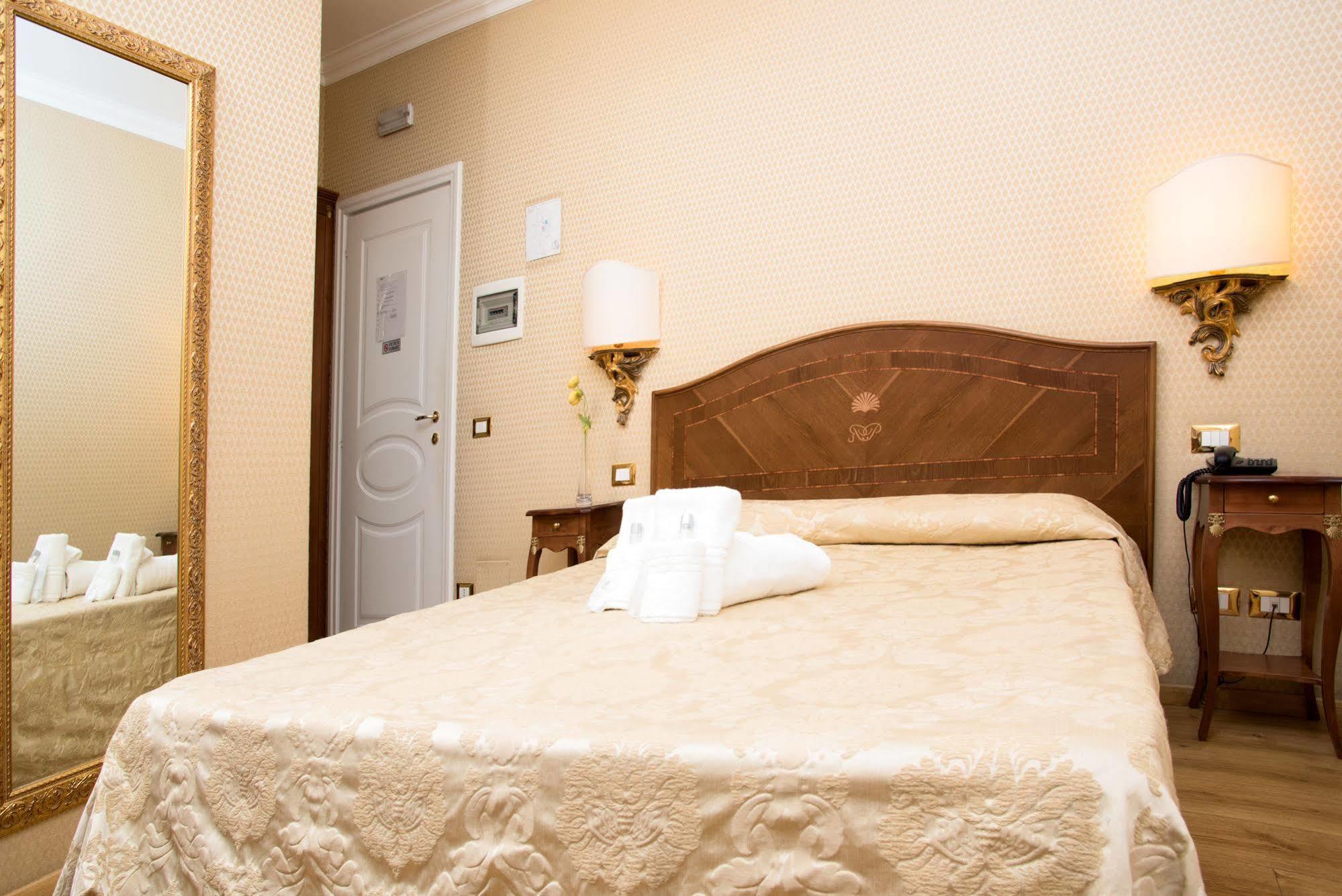 Bq House Trevi Luxury Rooms Roma Exterior foto